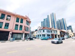Kitchener Road (D8), Retail #584133011